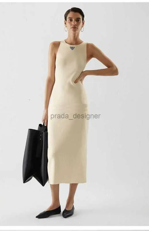 Sleeveless Tank Top Dress Designer Women's casual dress Classic promdress dresses Simple high-quality Knitted high elastic weight of approximately women