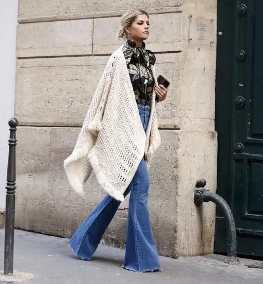 Pantalon en jean évasé à franges pour femme, jean à jambes larges, rétro, bas de cloche, vêtements de grande taille, 2023