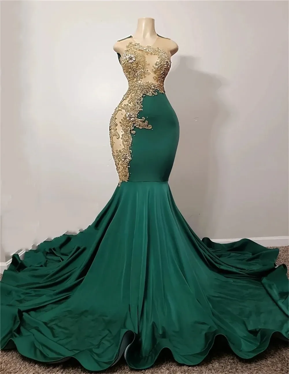 Vestido de baile africano de sereia verde de esmeralda para menina preta Apliques de ouro de diamante Gillter Salia do vestido formal da noite