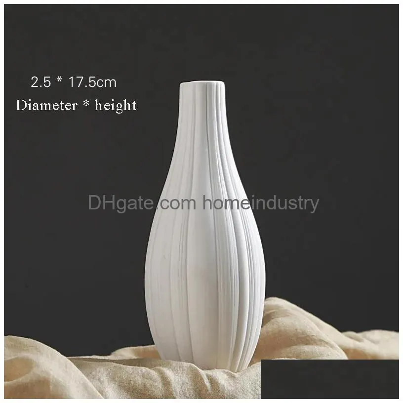 Vases New Ceramic Handicraft White Vase Modern Simple Porcelain Living Room Decoration Home Furnishing Craft 210409 Drop Delivery Home Dhhz5