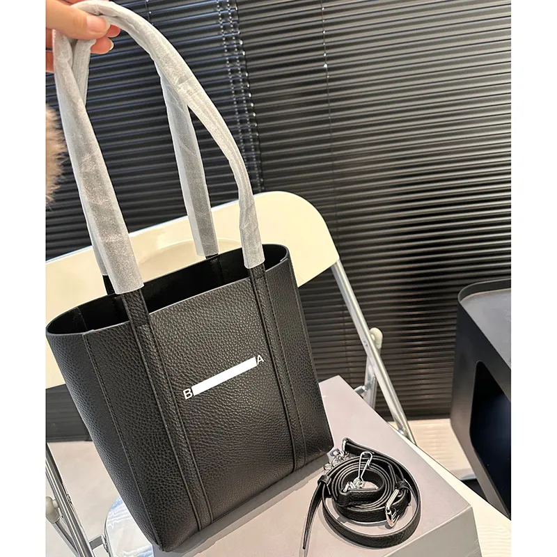 Luksusowe torby projektantów damskie czarne torby zakupowe duże duże pojemniki poprawne litera torba na ramię crossbody torebki klasyczne torebki