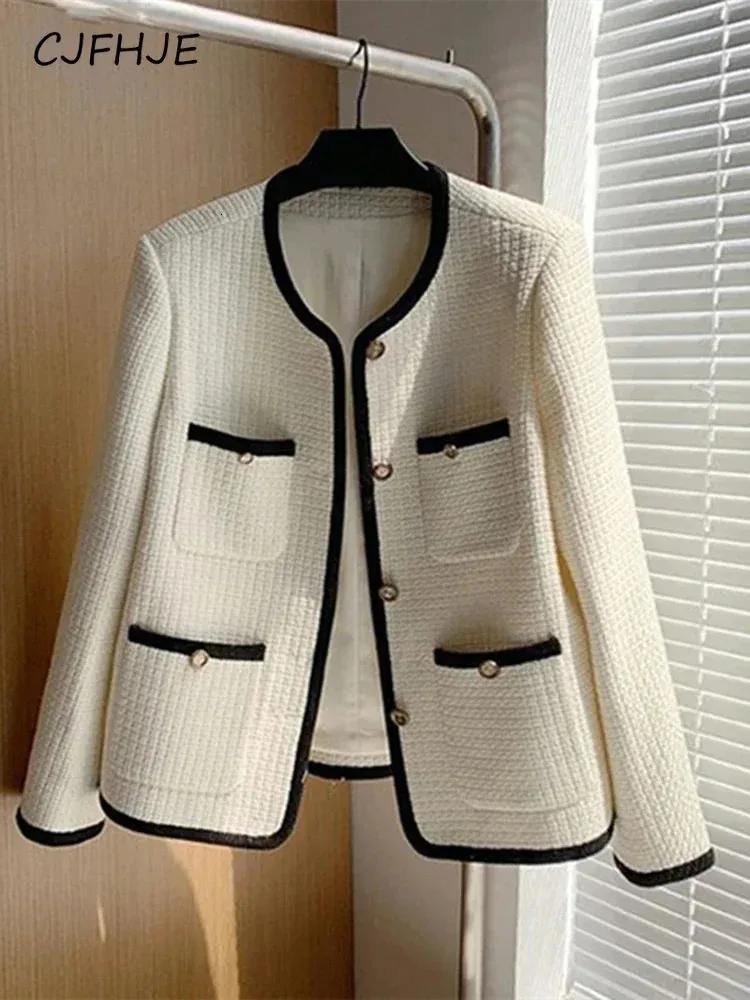 CJFHJE Elegant Luxury Cropprd Tweed Jackets Women Single Breasted Coats Korean Chic Slim Outwear Oversize 3XL Vintage Chaquetas 240307