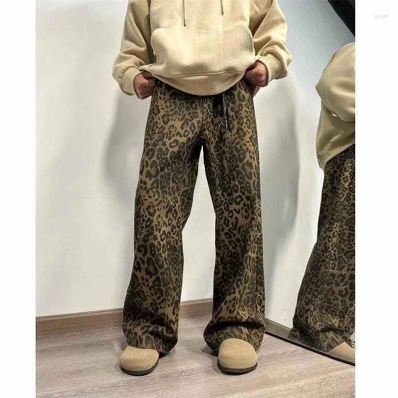 Mens Jeans Leopard Printed Men Fashion Retro Vintage Streetwear Hip-hop Loose Wide Leg Mens Denim Trousers