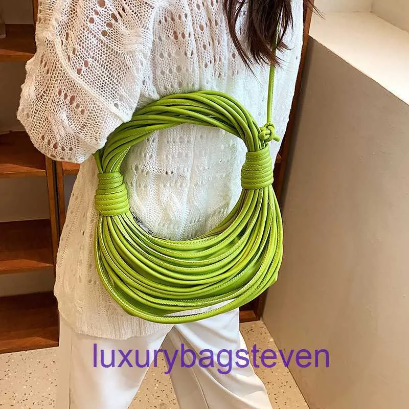 Bottgs's Vents's Jodie designer draagtassen te koop broodtrekken niche ontwerp noodle tas handgeknoopte schouder 2023 dames gepersonaliseerd met echt logo