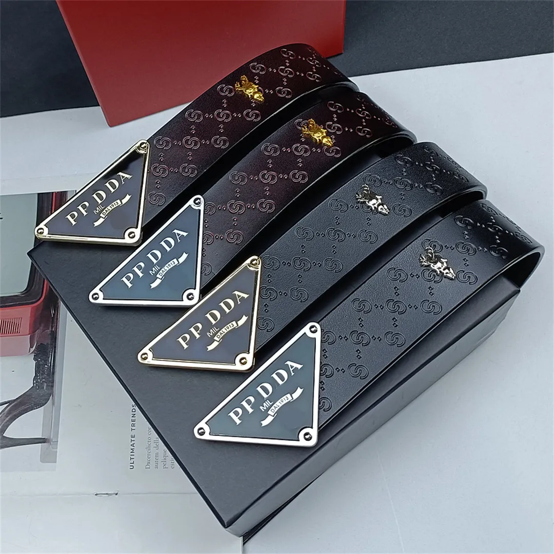 ceintures pour femmes Triangle Logo 100% en cuir authentique en cuir de vache à vache masculine Designer ceinture femme Fashion Golden Silden Smoot Buckle Plaid Unisexe Lettres