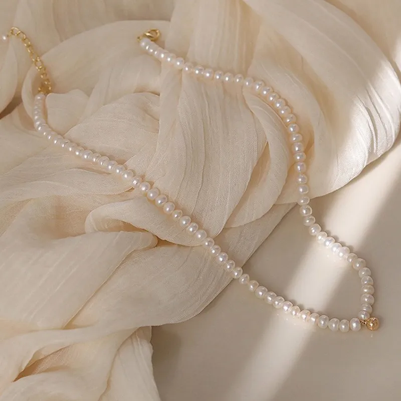 Collana di perle d'acqua dolce naturali vintage alla moda Collana di clavicole Catena di perle di perline Collana elegante da sposa per gioielli da donna