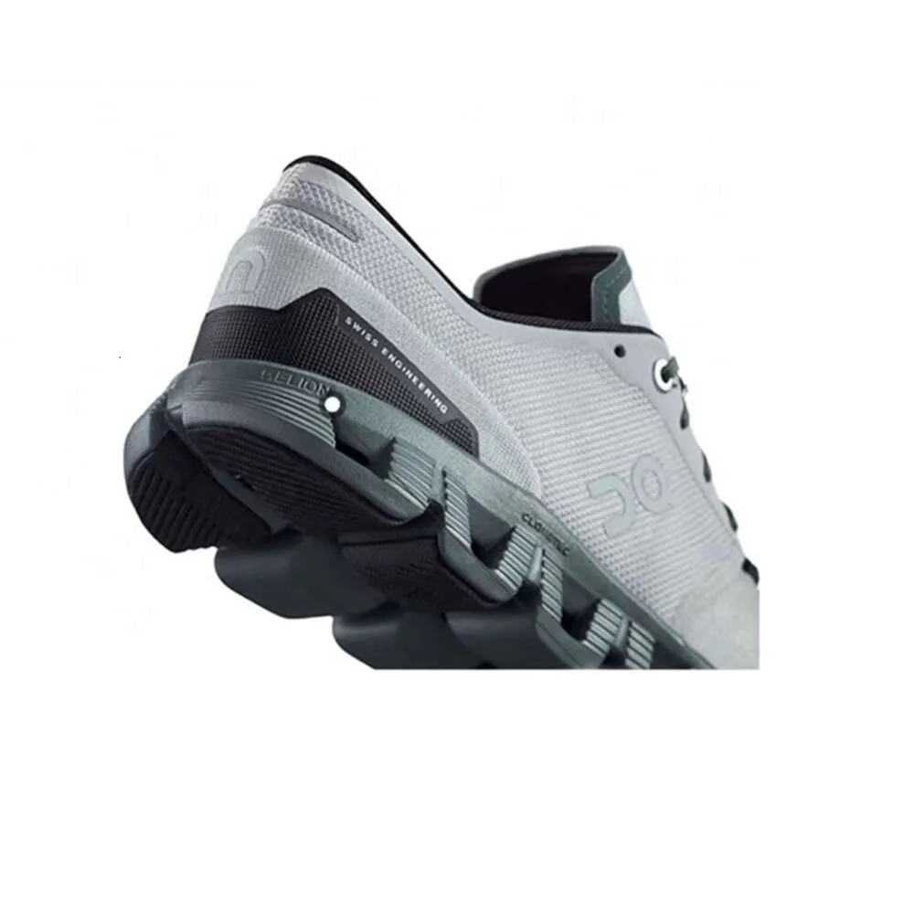 Scarpe di alta qualità On Designer Casual Cloud X Top Scarpe Uomo Donna Nero Bianco Lega di frassino Grigio Arancione Aloe Storm Blu Ruggine Rosso Sport Sneakers Designer Uomo Stringate M