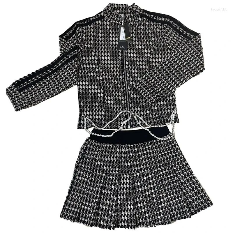 Sukienki robocze żeńskie Zima 2-częściowe zestawy 2024 Koreańska moda krótka płaszcz w plisowanej talii spódnica szykowna dwuczęściowa wiosna