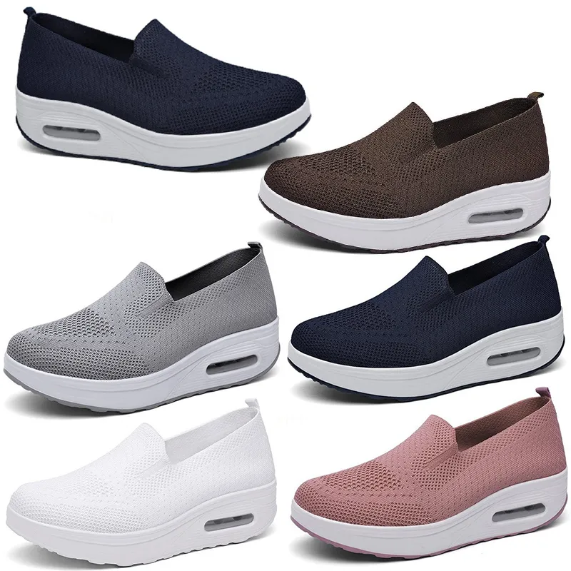 nouvelles chaussures pour femmes respirantes et décontractées avec surface en maille tissée à la mouche GAI dotée d'une semelle paresseuse et épaisse à coussin surélevé chaussures à bascule sportives 35-45 55