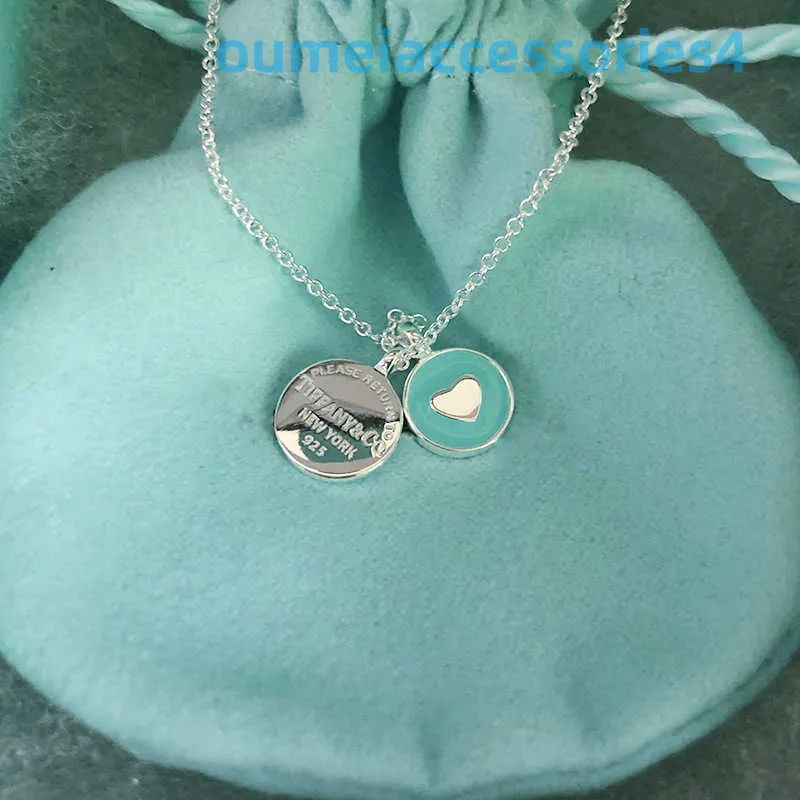 2024 Designer di gioielli Collane di marca S925 Argento sterling giapponese e coreano New Little Love Piccolo colletto personalizzato a forma rotonda con catena a forma di cuore blu