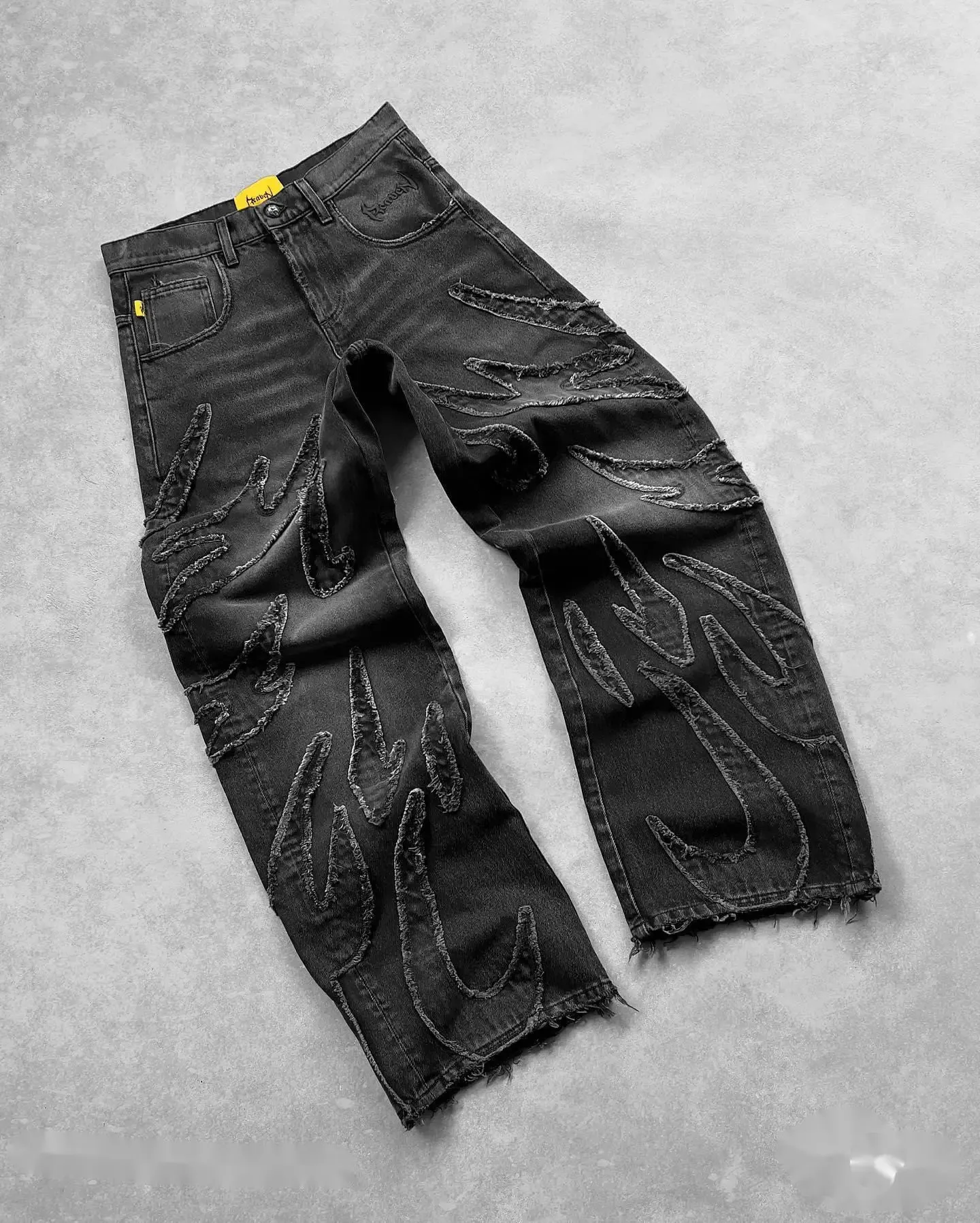 Y2k retro svart baggy jeans för män hip hop punk rå kant broderi jeans vintage mönster lapptäcke hög midja denim byxor 240226