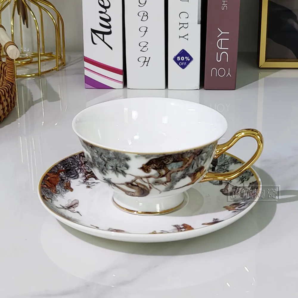 Classico stile europeo Bone China tazza da caffè e piattino stoviglie piatto da caffè e piattino per la casa tè pomeridiano caffè vino confezione regalo