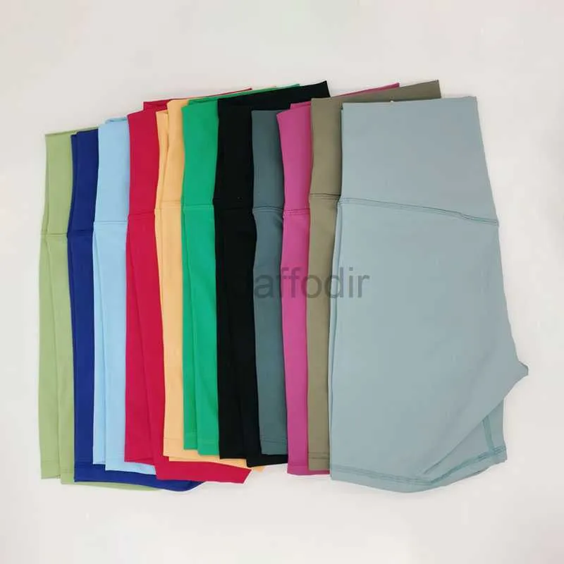 Pantaloni attivi L067-2 Pantaloncini sportivi in tinta unita Pantaloni corti da yoga a vita alta Pantaloncini da corsa slim fit da donna No T-Line Elastico stretto 240308