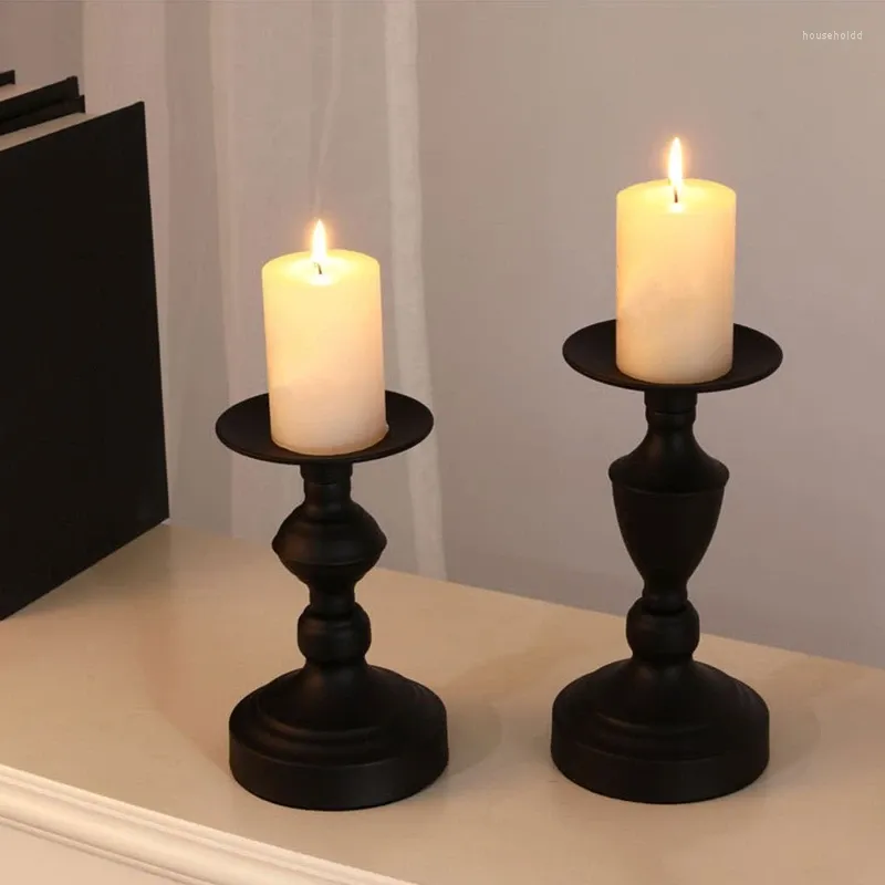 Świecane posiadacze Żelazne filar świece dla stołowych elementów Centrum Świątecznego Domu Home Decor Wedding Party Parming Prezent