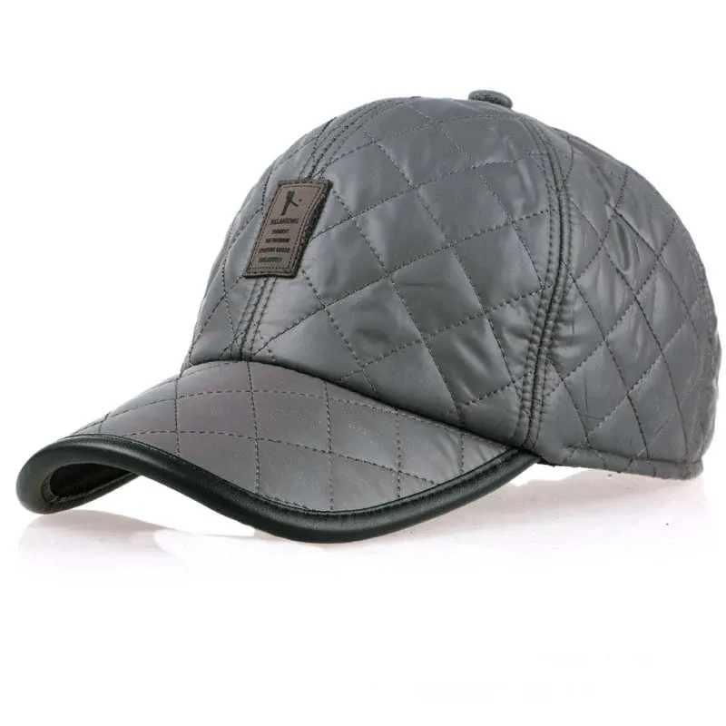 Hiver authentique cuir en cuir Caps de baseball masculin chapeau chaud avec oreille chapeau d'hiver épais chapeau féminin mode tout-correspondant chapeau hcs354