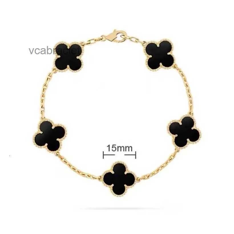 VANCLEF 4 / Four Leaf Vanly Clover Charm 6 couleurs Bracelets Bangle Clefly Chain 18K Gold Agate Shell Mota-of-Perf for Women Girl Wedding Wholes