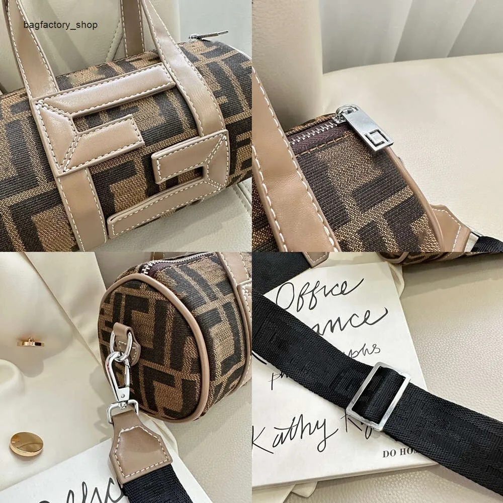 Factory Wholesale Designer New Handbag Womens Bag Large Single Shoulder Messenger Bag Graffiti Color Painting Printing Bags