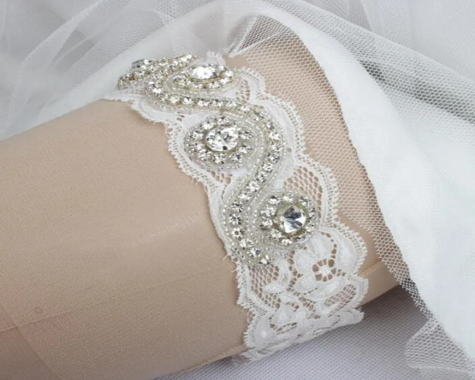 5 Pieces Lot Crystal Beaded Lace Bridal Garters Belts Pure White Wedding Accessories 8509771