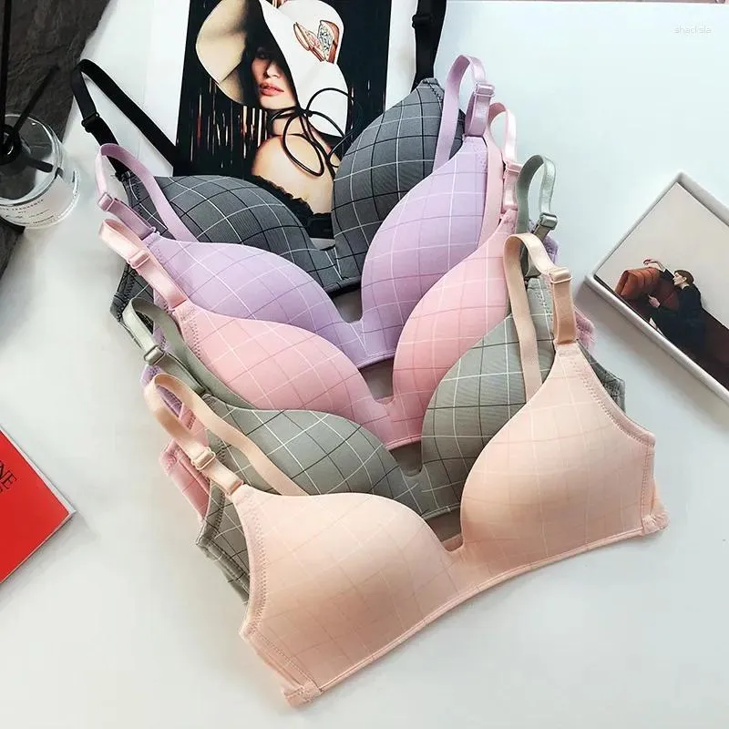 BRAS JAPANSKA Ultra Thin No Trace Underwire Bekväm samling Plaid Lätt tjejbh underkläderuppsättning