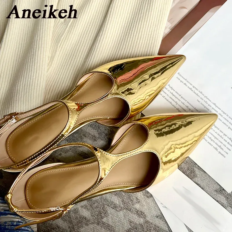 T-Shirt Aneikeh 2024 Women Fashion Strange Style Low Heel Single Shoes Summer Sexy Gold Pointed Tee Clip Hollow Shoes Office&Career3540