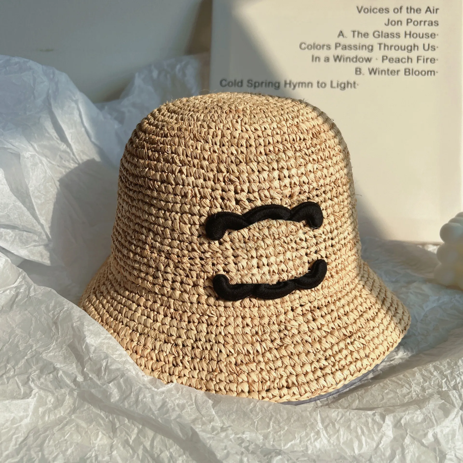 2024SS Designer Wide Brim Chaptons de paille réglable de luxe pliable pliable Chapeau de plage fait à la main pour les capuchons de Sunshade de vacances pour les sorties