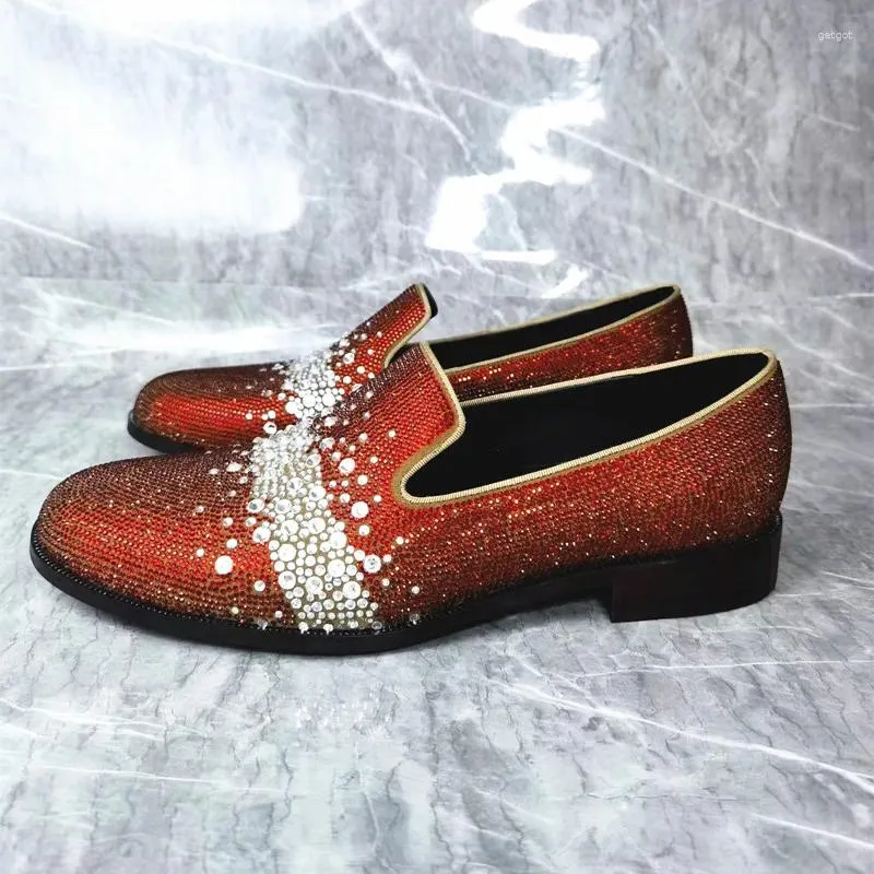 Casual skor röd vit strass loafers oxford runway look stil män lyxklänning rund tå bröllop för man