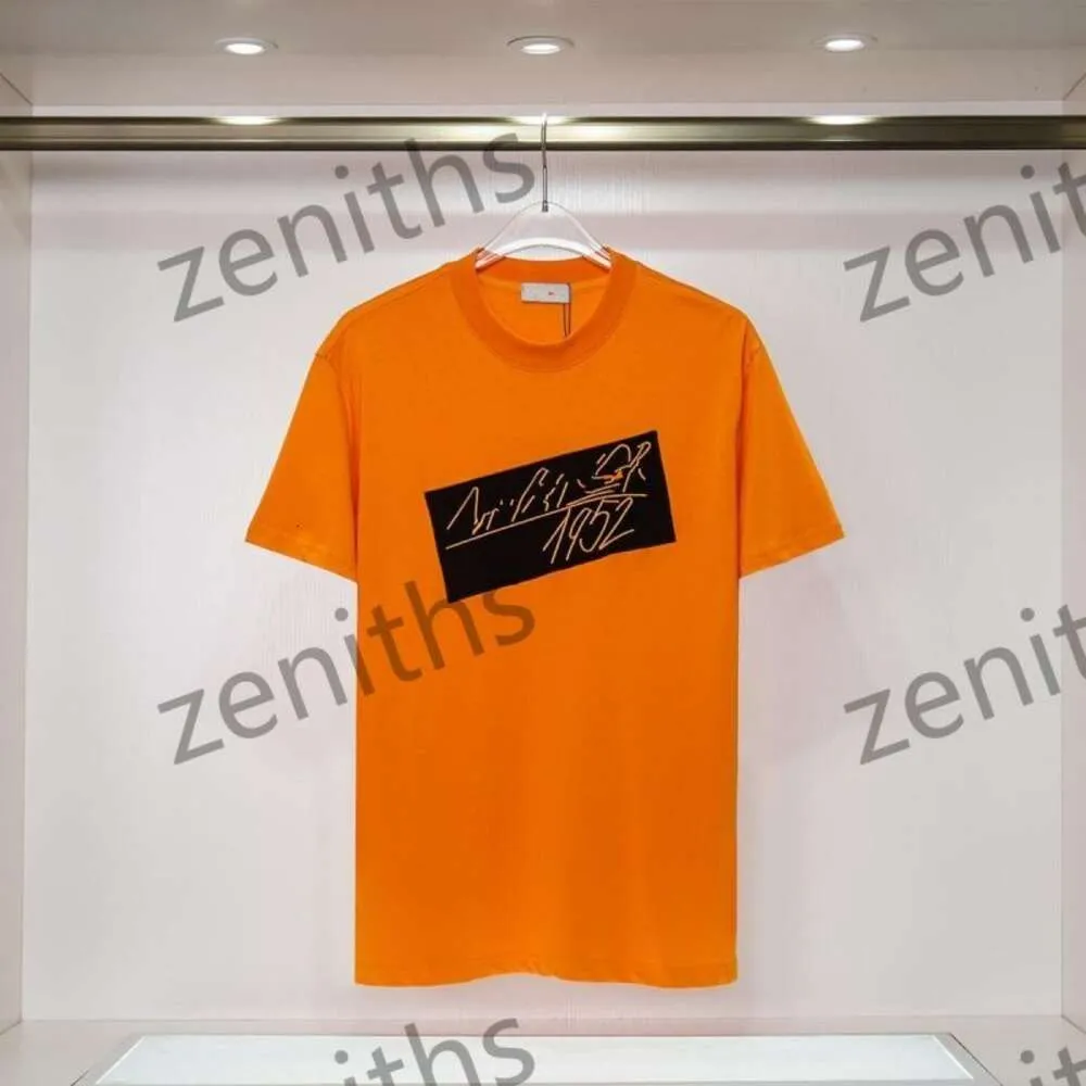 Tasarımcı Monclair T Shirt Moda Pamuk Tshirt Yaz Grafik Tişörtleri Marka Polo Gömlek Business Tee Kısa Kollu İngiltere Tarzı Gömlek Erkek Kadın Tops A32