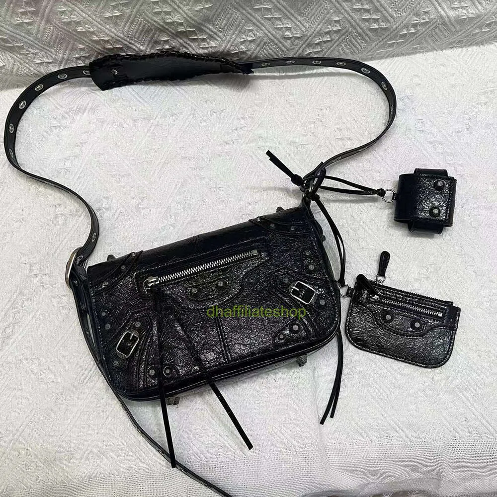 حقيبة مصممة Le Cagole Women Women Handbags Running Leather Leather Jay Leng Camera Bag مع Willow Nail Mens Womens واحد