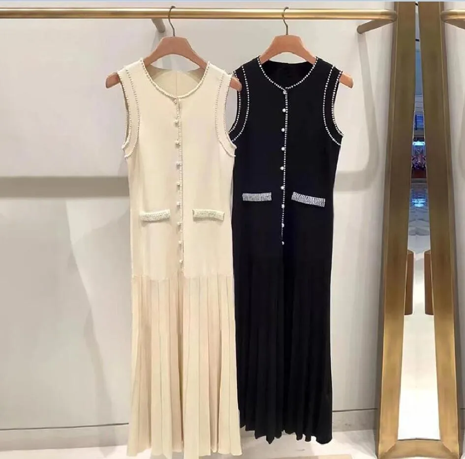 Fashion Hanging Neck Sleeveless Pearl Nail Bodycon Dress Fashion Hanging Neck Sleeveless Pearl Nail Bodycon Dress