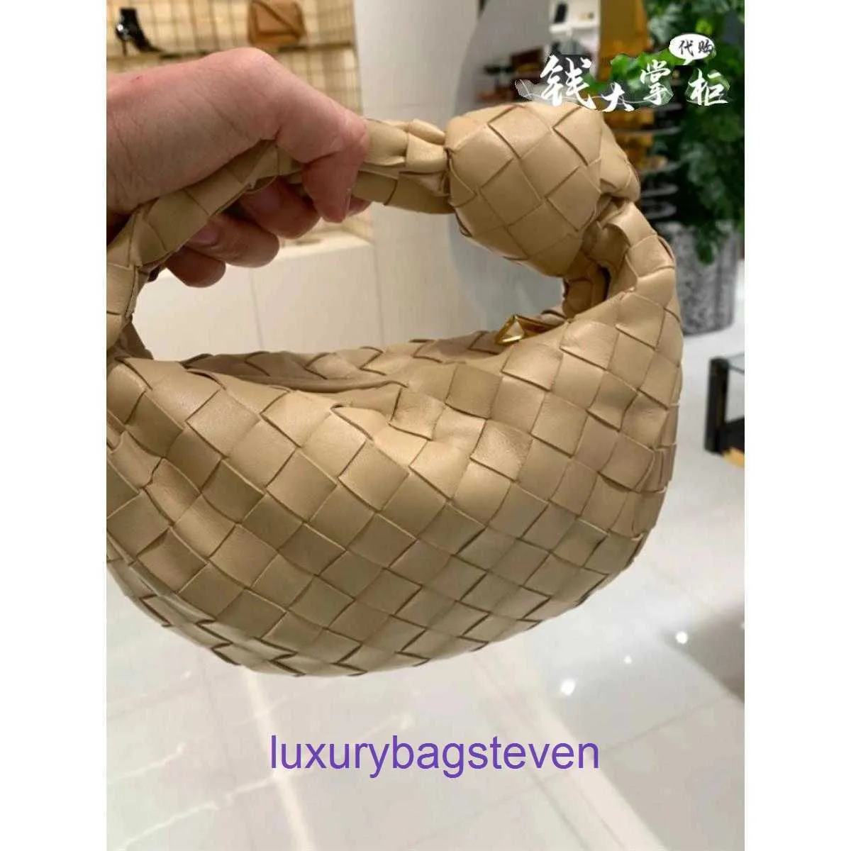 Reproduction de niveau supérieur des sacs fourre-tout Jodie de Bottgs's Vents, vente en gros, sac à main à bandoulière tissé avec mini nœud sous les bras avec vrai logo