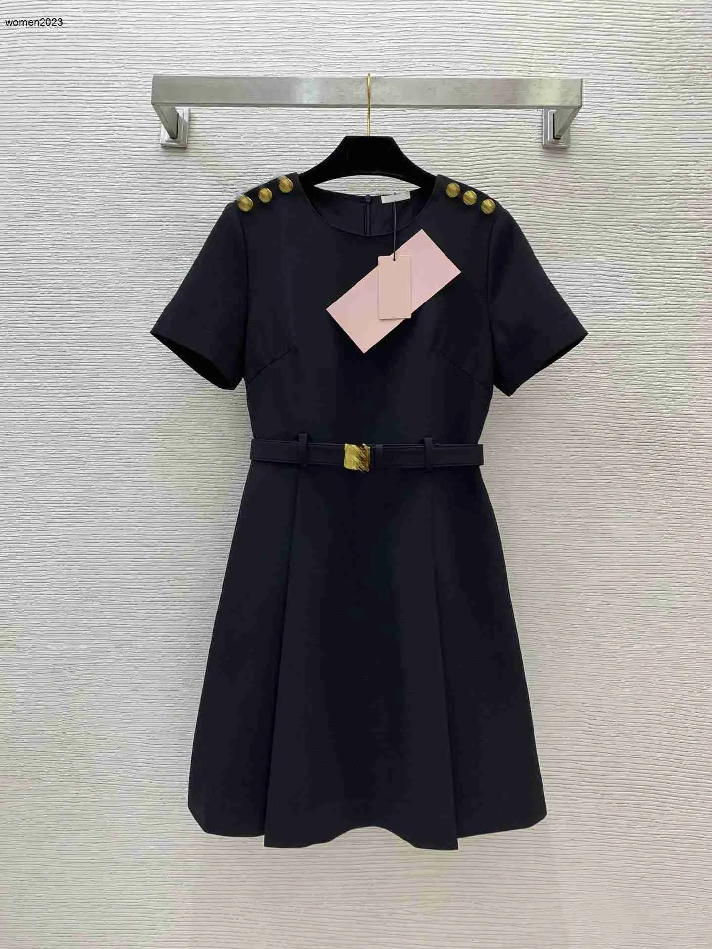 Luxury Dress Brand Women dresses designer Skirt Womens Fashion Logo Simple waist and slim pleated skirt with short sleeves dress with a belt Mar 08