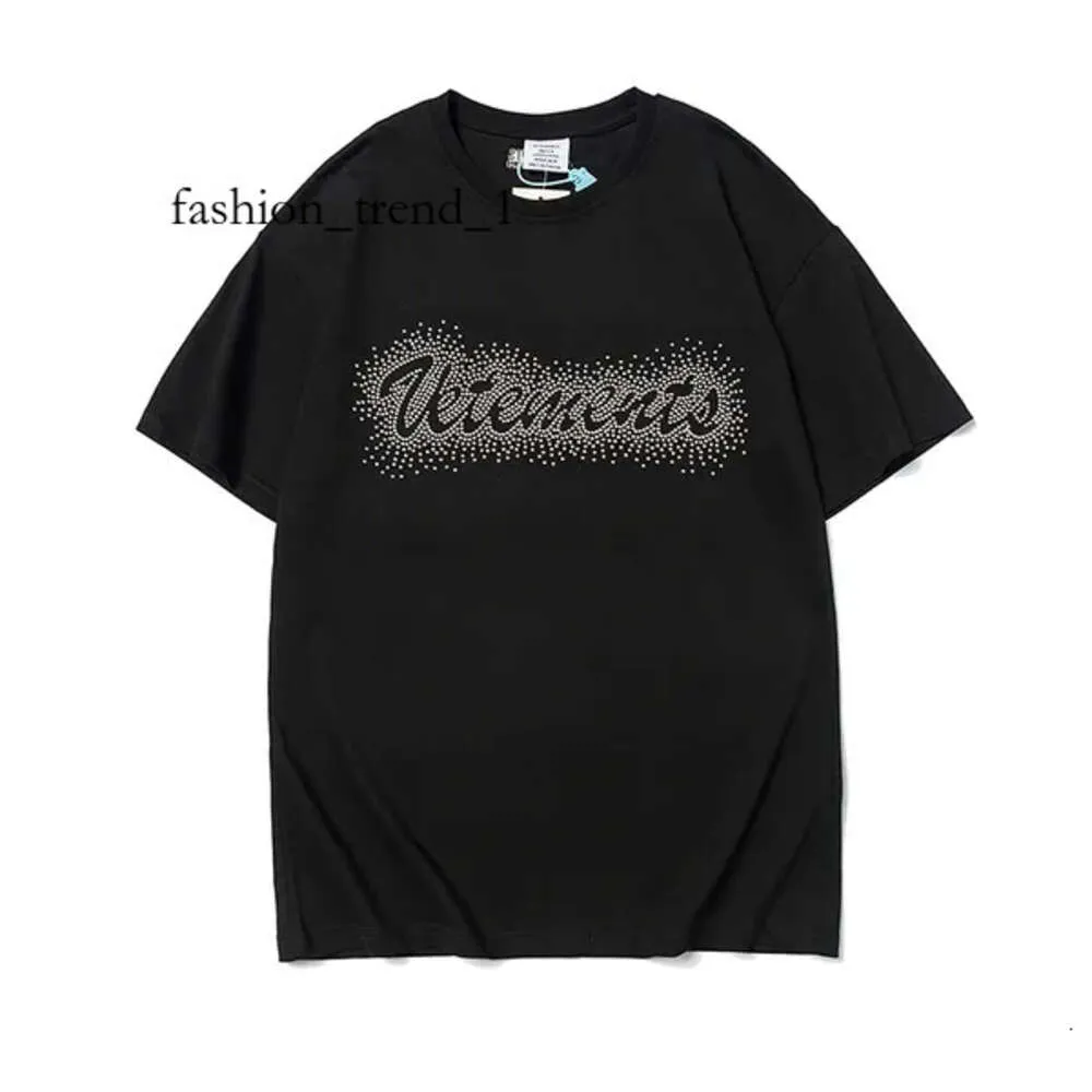Vetements Designer T Shirt Streetwear Hip Hop Oversize Short Sleeve Tee Big Tag Patch VTM Tshirts Embroidery Black White Red Mens T Shirts Vetements T Shirt 1194