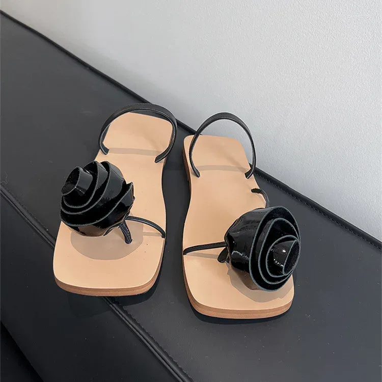 Sandálias Minority Rose Flower Design Couro Flip-Flop Mulheres Verão Flat Simples Sapatos