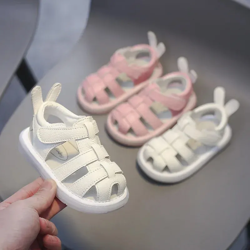 Bébé filles en cuir véritable sandales garçons chaussures d'été infantile enfant en bas âge chaussures antidérapantes à semelles souples enfants enfants sandales de plage décontractées 240307