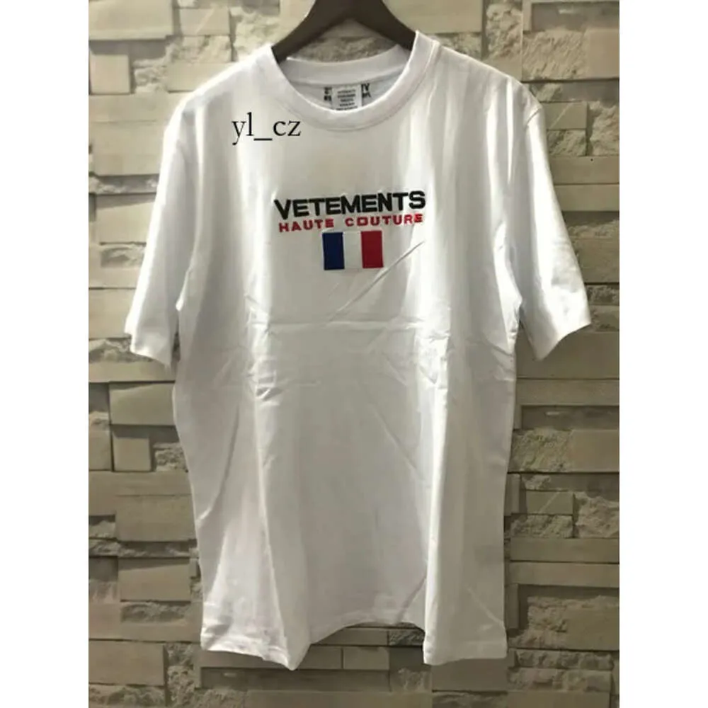 Mens T Shirt Vetements Shirt Designer T Shirts Streetwear Hip Hop Oversize Vetements Short Sleeve Tee Big Tag Patch VTM Tshirts Embroidery Black Vetements 4193