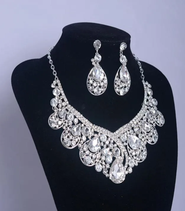 Set di gioielli da sposa con goccia d'acqua di design retrò vintage, set di gioielli con collana e orecchini con strass in cristallo austriaco trasparente3601412