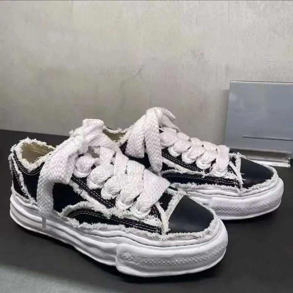 Designer Sneakers Co MMY Oplossende Schoenen Dames Heren Platform Sneaker Mihara Yasuhiro Yu Wenle Dikke Zolen Liefhebbers Daddy Sport Casual Board Schoenen