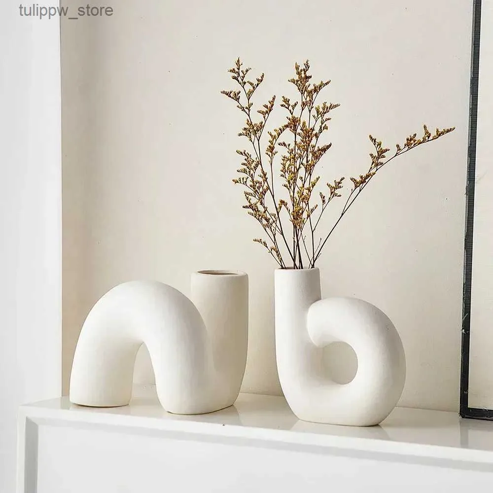 Vaser konstnärlig böjd vas enkel heminredning keramik hantverk kreativt sovrum prydnad bord dekorativa vaser blomma arrangemang flaska l240309