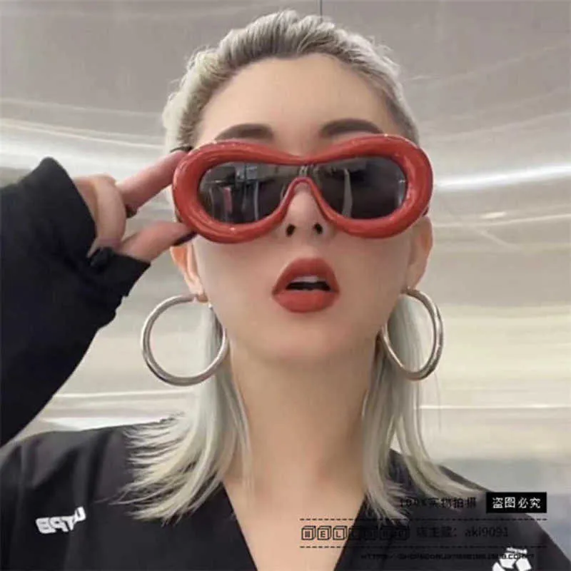 2024 Luksusowy projektant luksusowych okularów przeciwsłonecznych Nowy chleb nadmuchiwane ropuchy czerwone okulary przeciwsłoneczne Style 1
