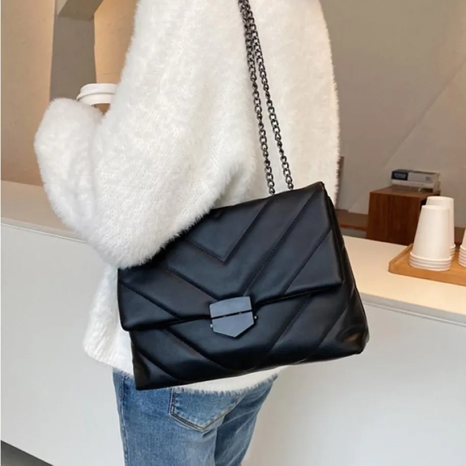 Akşam Çantaları 2022 V-Line Crossbody Çanta Kadınlar Moda Sac Bir Ana Kadın Chinas Omuz Çantaları ve Çantalar Lüks Desinger276L