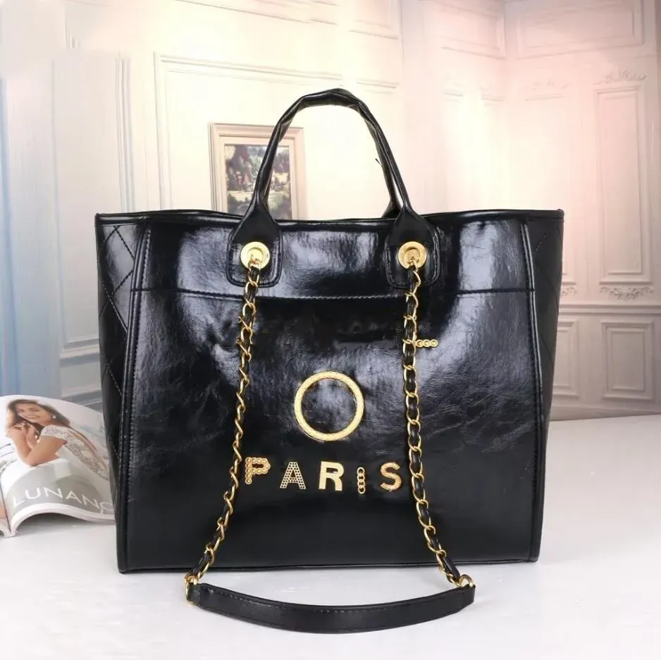 Top Designe Sac à main de marque de luxe personnalisé CC Femmes Sac de designer 2023 Chaîne en cuir Bandoulière Sac à bandoulière Grande capacité Sac fourre-tout Lady Embrayage Designer Portefeuille