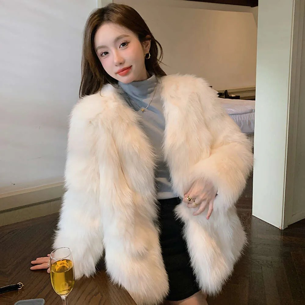 Women's 2023 Autumn/Winter New Fox Mid Length Fur Coat Showing Abdominal Hair 526895