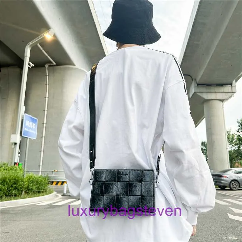 Factory Outlet Großhandel Bottgss Ventss Cassette Tragetaschen zum Verkauf Herren Umhängetasche 2023 New Live Lederwaren Box Woven Womens One mit echtem Logo