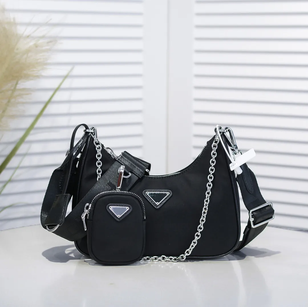 Luxurys designer väska 2005 hobo nylon 3 stycken väskor axelväska crossbody väskor pursar försäljning handväska kvinnors dam toppkvalitet kedja duk mode plånbok väska