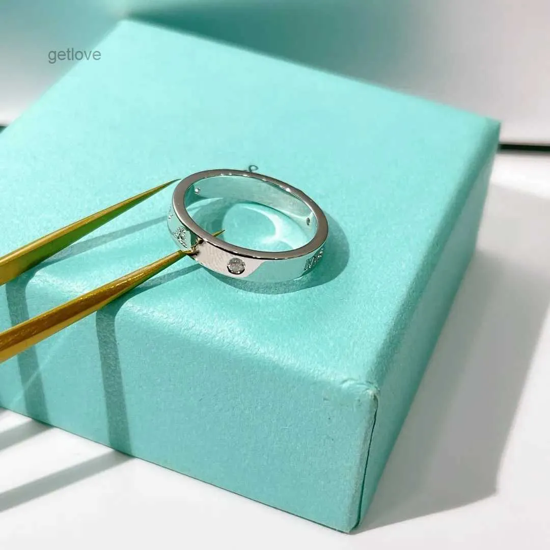 CON SCATOLA Designer anello lusso coppia gioielli moda uomo e donna classico tre anelli di diamanti 2 stili Regalo di anniversario Argento Oro Stile versatile