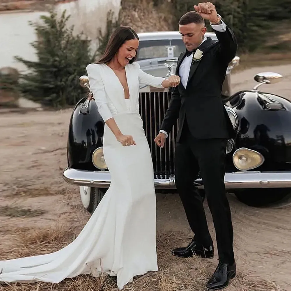 Vestidos De Novia Estilo De Sirena: Elegant Satin Mermaid Gown Con - Main Image