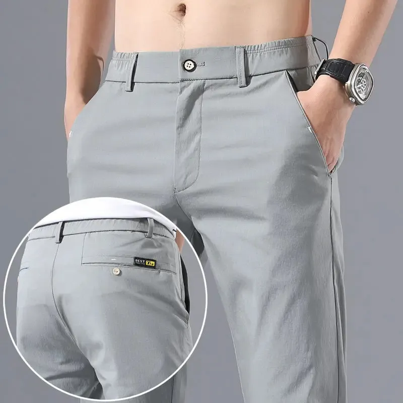 Pantalones chinos y Khkis de seda de hielo ajustados para hombre pantalones casuales de negocios elásticos de gama alta a la moda Primavera Verano 240305