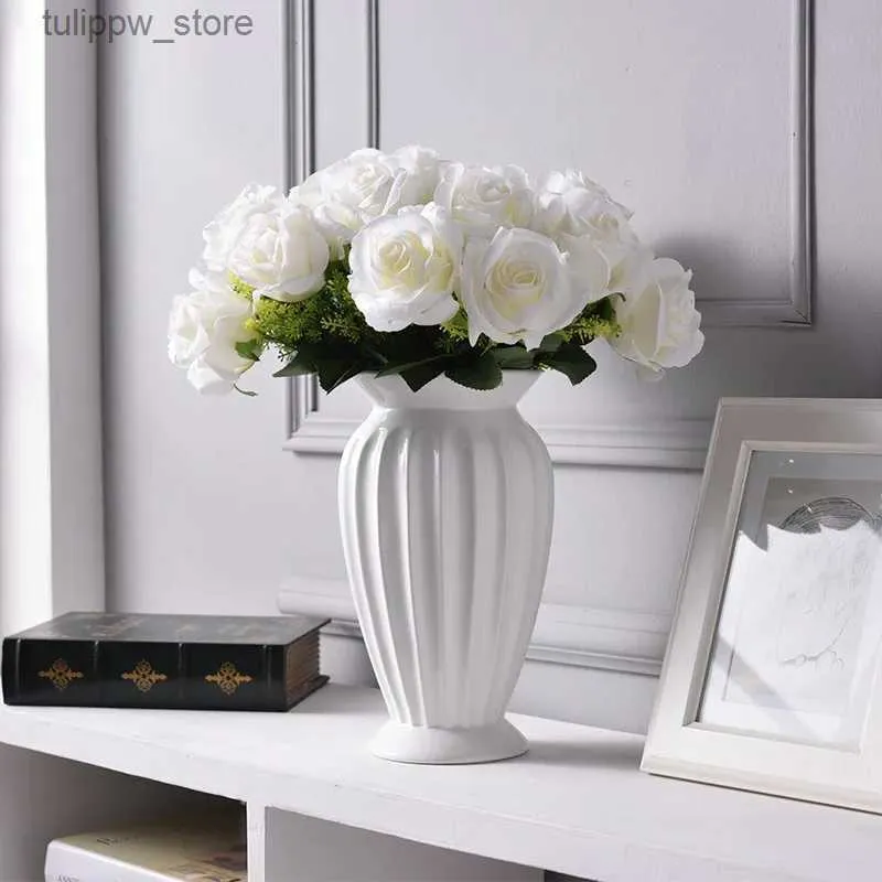 Wazony nowoczesne minimalistyczne w stylu europejskim ceramiczne wazon kwiatowe ozdoby kreatywne stołowe kwiat biały wazon dom domowy dekoracja świąteczna l240309