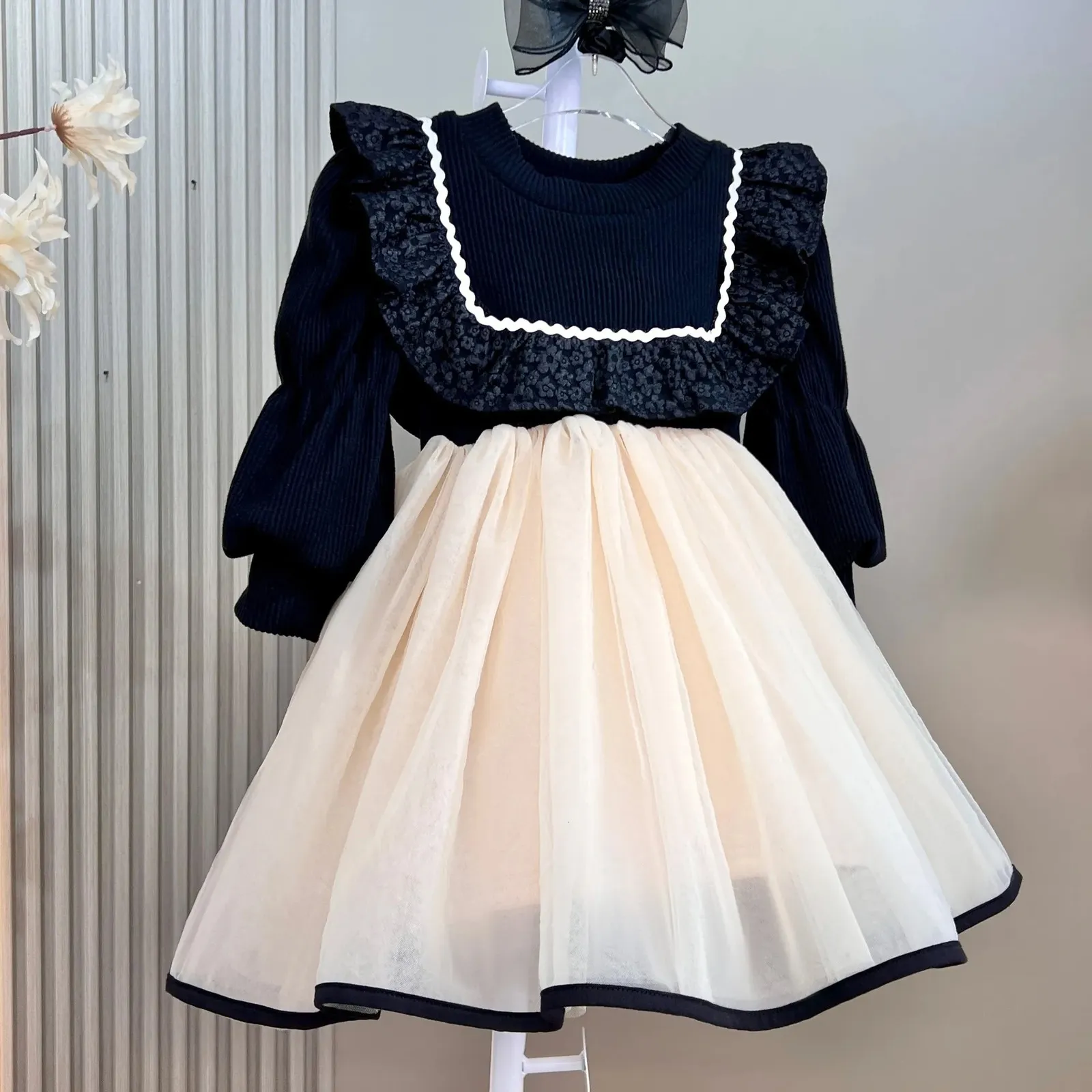 Robe de printemps et d'automne pour filles, robes tricotées à manches longues, Costumes de princesse pour enfants, vêtements pour bébés de 28 ans, 240223