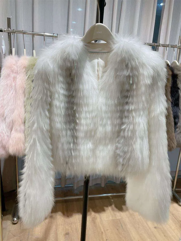 2023 New Full Leather Fox Raccoon V-Neck Car Strip Woven Young Fur Short Coat For Women 420076